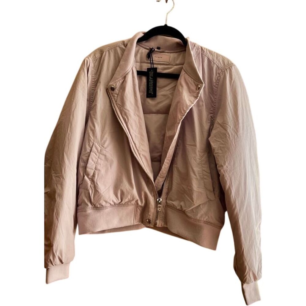 BLANKNYC Nylon Puffer Jacket Size Medium‎